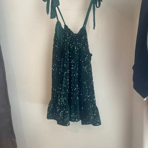 green emerald velvet dress Free People Emerald Green Dress with Velvet Sweetheart Neckline Bustier  Bodice with Scalloped Lace, Handkerchief Hem Skirt over Nude Underlay , (4) main image 1